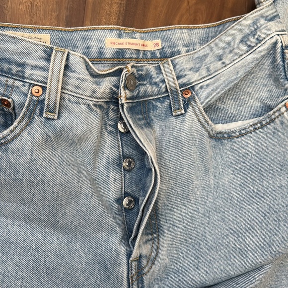 Levi’s Ribcage size 28 excellent condition! - Picture 5 of 5